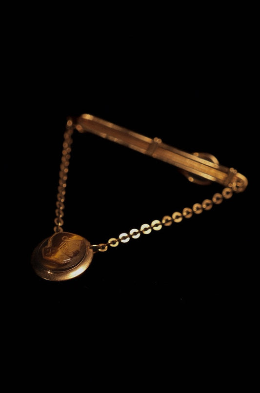 1930s 12Kt. Gold Filled Tie Bar With Banded Agate Roman Head Engraving