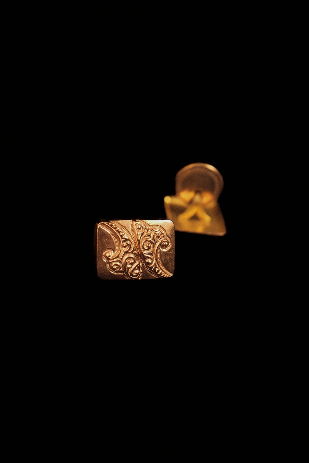 1920s Gold Plated Cufflinks With Decrorative Fronts On Display Card