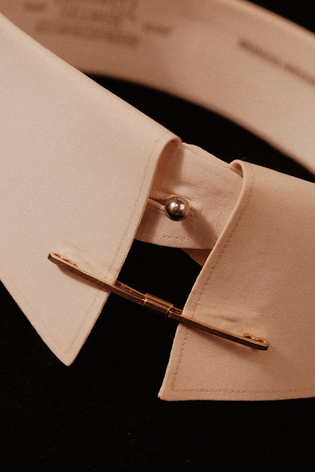 Art Deco Era Long Grip Collar Bar