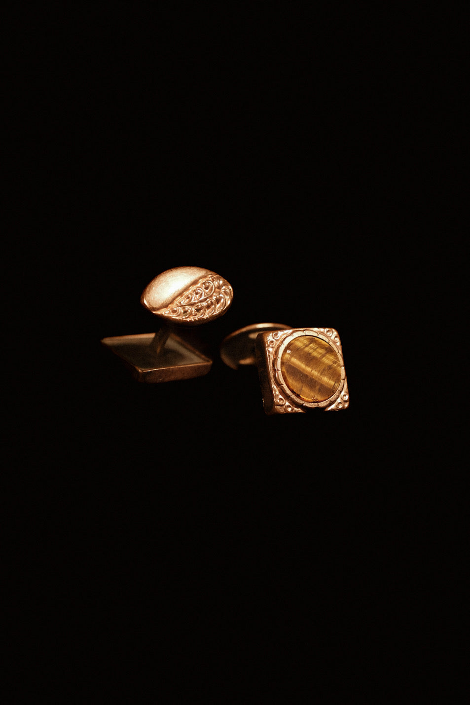 PAT'D MAY 7' 1895 Ornate Tiger Eye Cufflinks And Leaf Detailed Backs