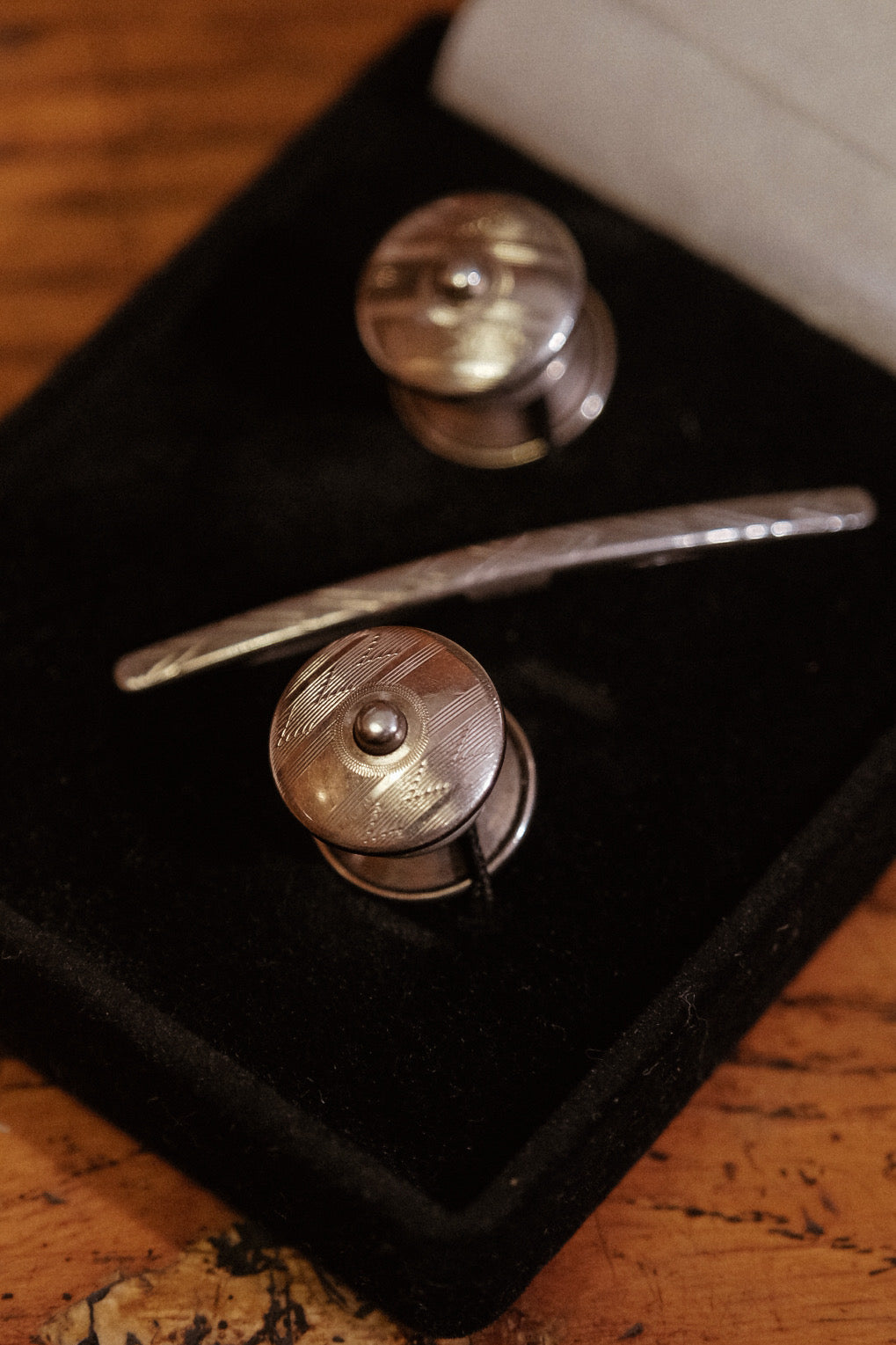 1930s Western Collar Bar & Cufflink Set