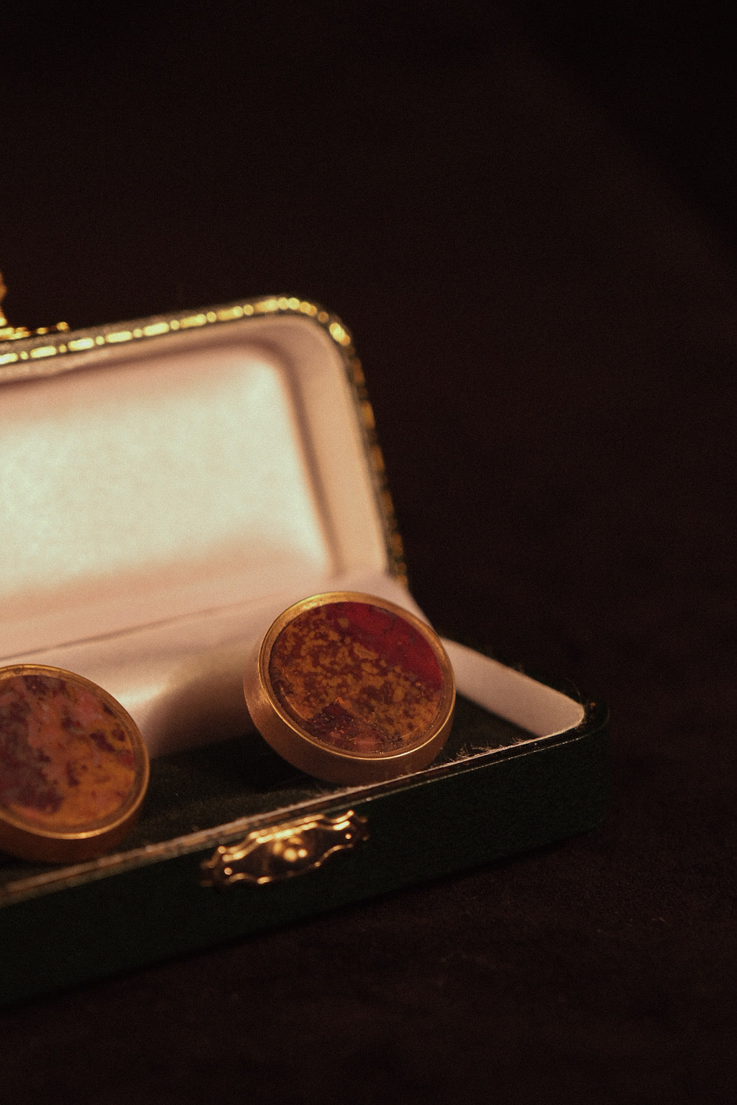 1880s Spin Back Cufflinks With Jasper Face "PAT.AUG.86"