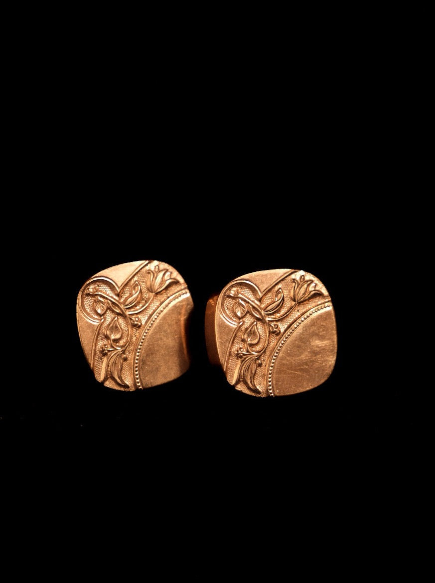 Edwardian Rolled Gold Cufflinks With Leaf Decoration On Display Card